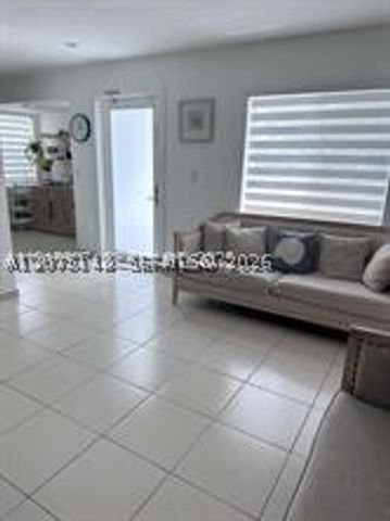 6174 W 14th Ct 1, Hialeah, FL 33012