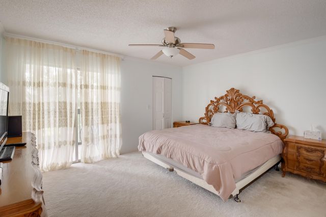 7321 Amberly Lane 405, Delray Beach, FL 33446