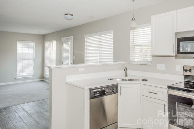 135 Bellelaine Drive, Mooresville, NC 28115