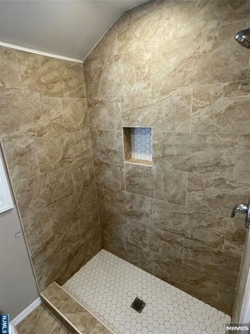 544 Oritani Place, Teaneck, NJ 07666