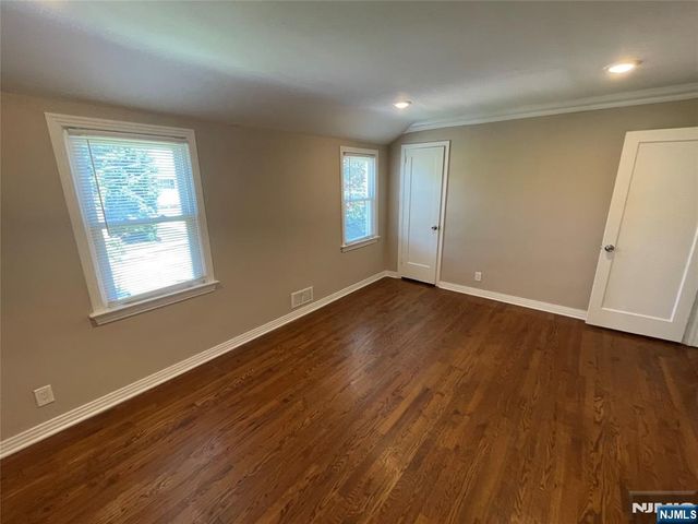 544 Oritani Place, Teaneck, NJ 07666