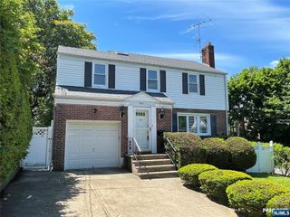 544 Oritani Place, Teaneck, NJ 07666