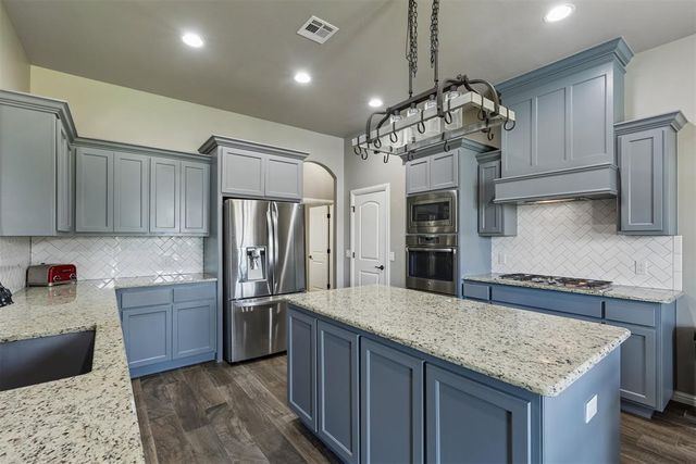 12616 SW 28th Street, Yukon, OK 73099