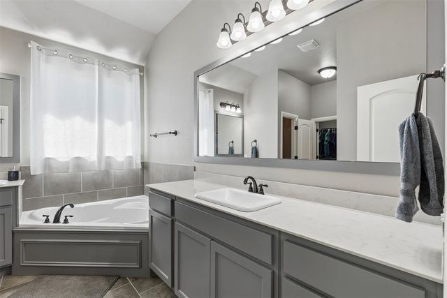 12616 SW 28th Street, Yukon, OK 73099