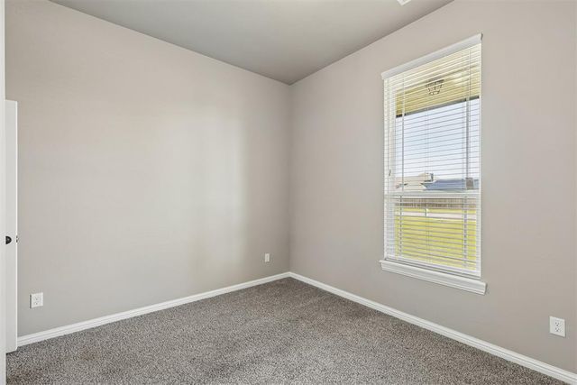 12616 SW 28th Street, Yukon, OK 73099