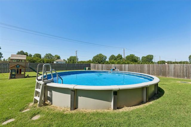 12616 SW 28th Street, Yukon, OK 73099