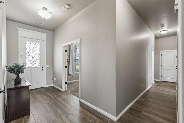 12616 SW 28th Street, Yukon, OK 73099