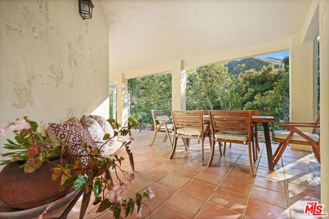 774 Old Topanga Canyon Road, Topanga, CA 90290