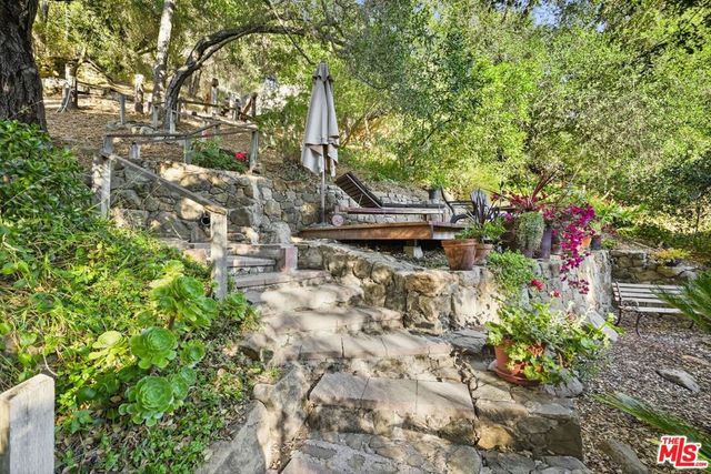 774 Old Topanga Canyon Road, Topanga, CA 90290