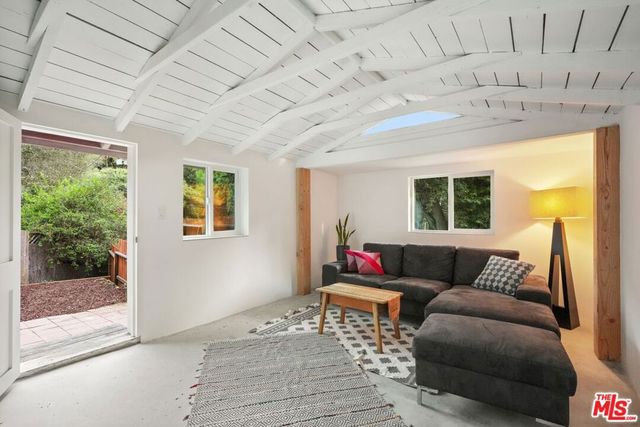 774 Old Topanga Canyon Road, Topanga, CA 90290