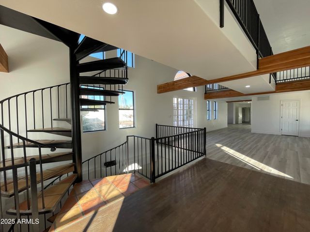 8200 W Orange Avenue, Glendale, AZ 85303