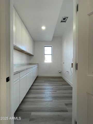 8200 W Orange Avenue, Glendale, AZ 85303