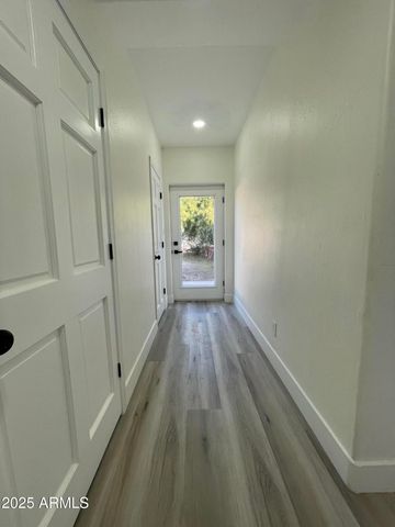 8200 W Orange Avenue, Glendale, AZ 85303