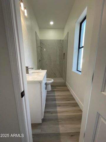 8200 W Orange Avenue, Glendale, AZ 85303