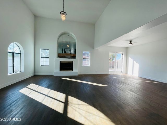 8200 W Orange Avenue, Glendale, AZ 85303