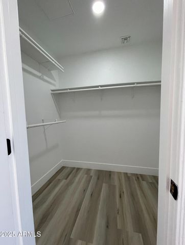 8200 W Orange Avenue, Glendale, AZ 85303