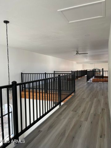 8200 W Orange Avenue, Glendale, AZ 85303