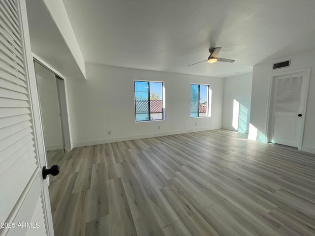 8200 W Orange Avenue, Glendale, AZ 85303