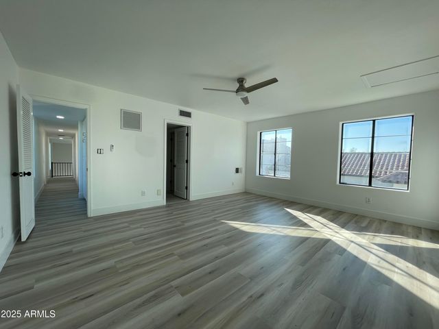 8200 W Orange Avenue, Glendale, AZ 85303