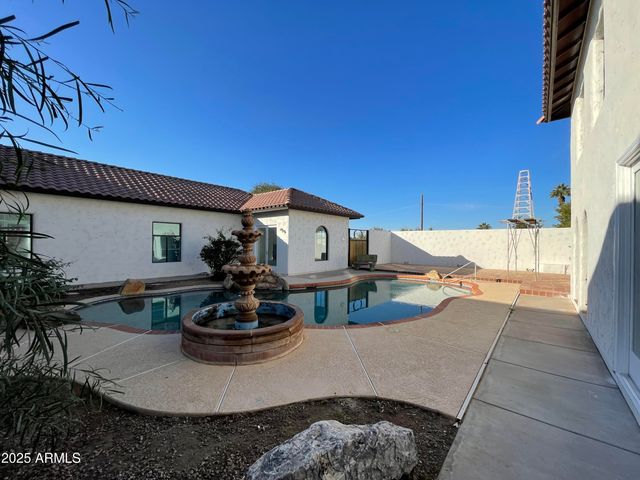 8200 W Orange Avenue, Glendale, AZ 85303