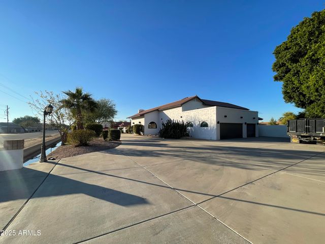 8200 W Orange Avenue, Glendale, AZ 85303