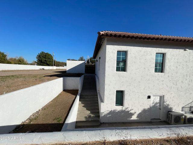 8200 W Orange Avenue, Glendale, AZ 85303