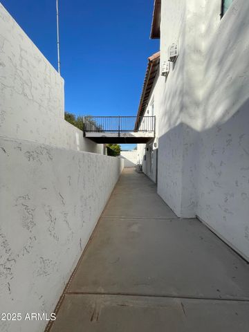 8200 W Orange Avenue, Glendale, AZ 85303