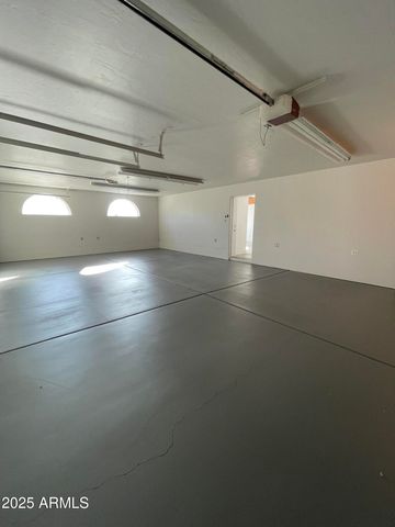 8200 W Orange Avenue, Glendale, AZ 85303