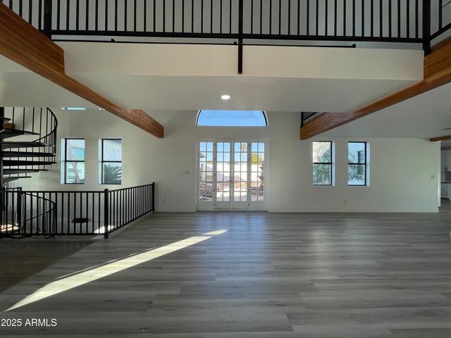 8200 W Orange Avenue, Glendale, AZ 85303