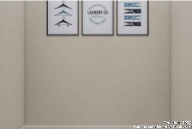 301 Mariposa Circle, Kenedy, TX 78119