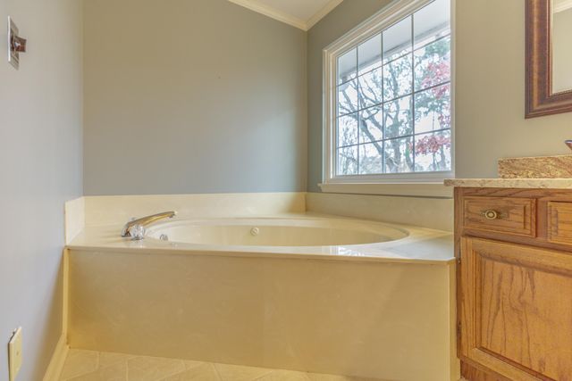 3609 Glen Oaks Drive, East Ridge, TN 37412