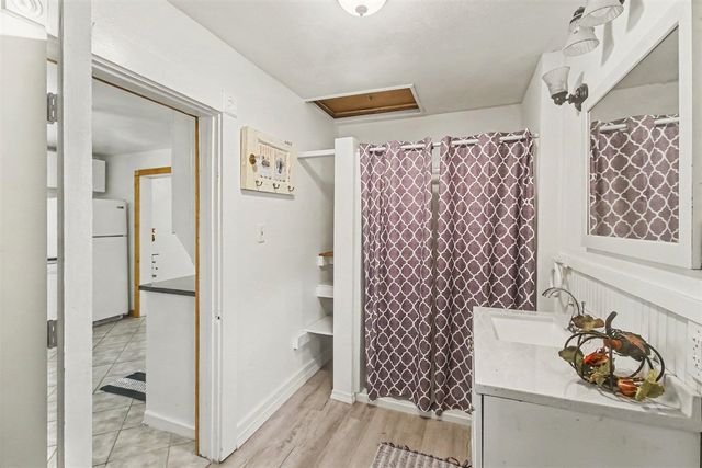 1234 Langeland Avenue, Muskegon, MI 49442
