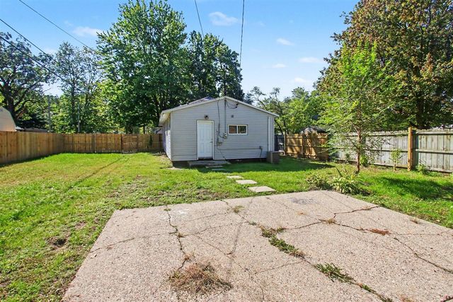 1234 Langeland Avenue, Muskegon, MI 49442