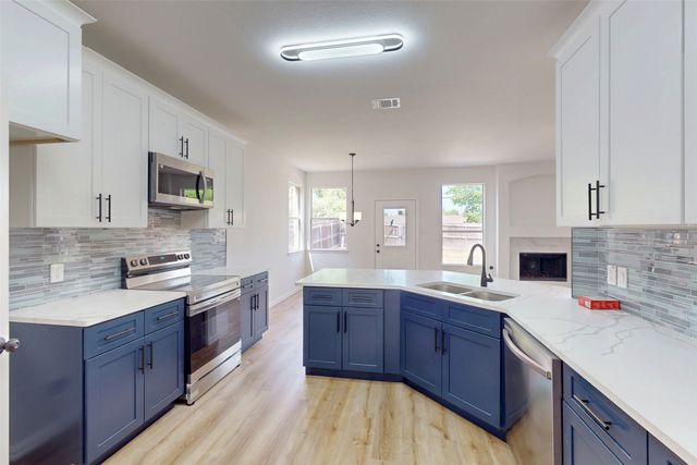 12629 Black Cherry Lane, Fort Worth, TX 76040