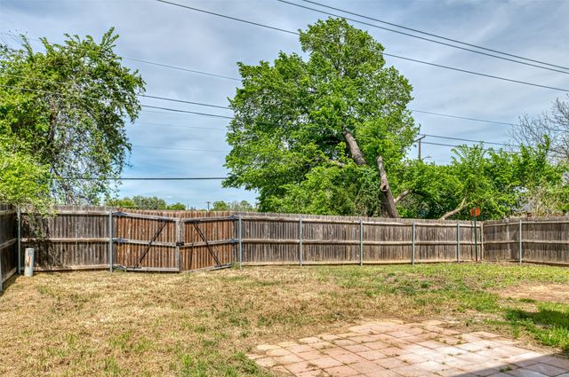 12629 Black Cherry Lane, Fort Worth, TX 76040