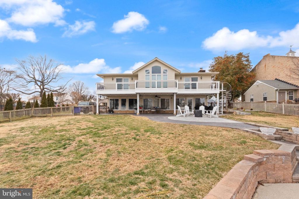 Image 6 of property listing at 3 OLD SOUND RD, Joppa, MD 21085