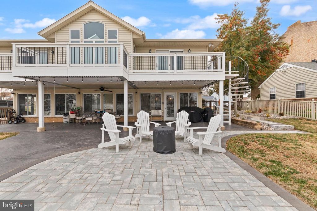 Image 7 of property listing at 3 OLD SOUND RD, Joppa, MD 21085
