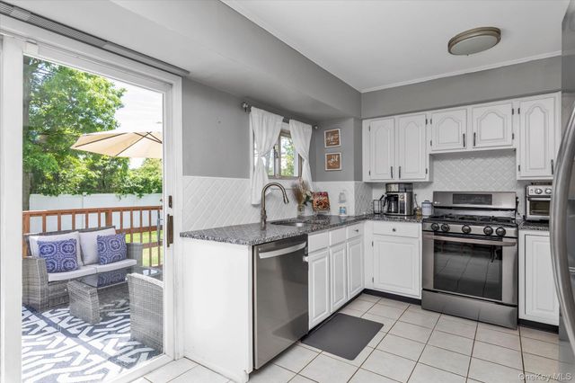 64 Kobb Boulevard, West Islip, NY 11795