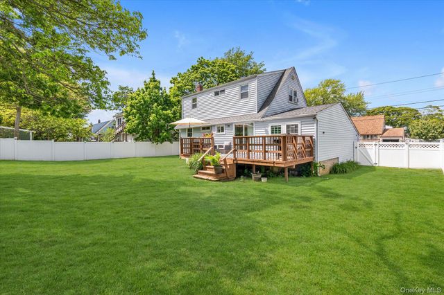 64 Kobb Boulevard, West Islip, NY 11795