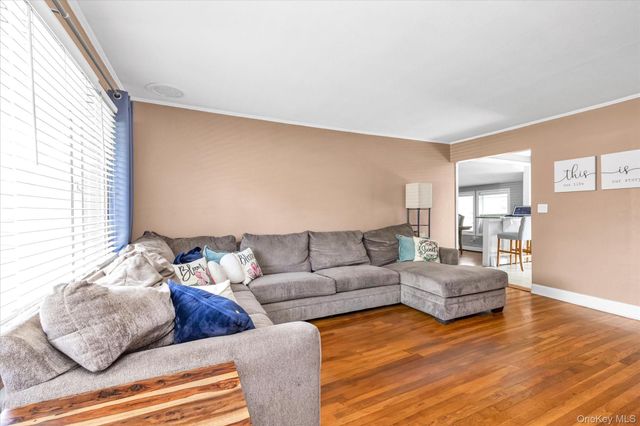 64 Kobb Boulevard, West Islip, NY 11795