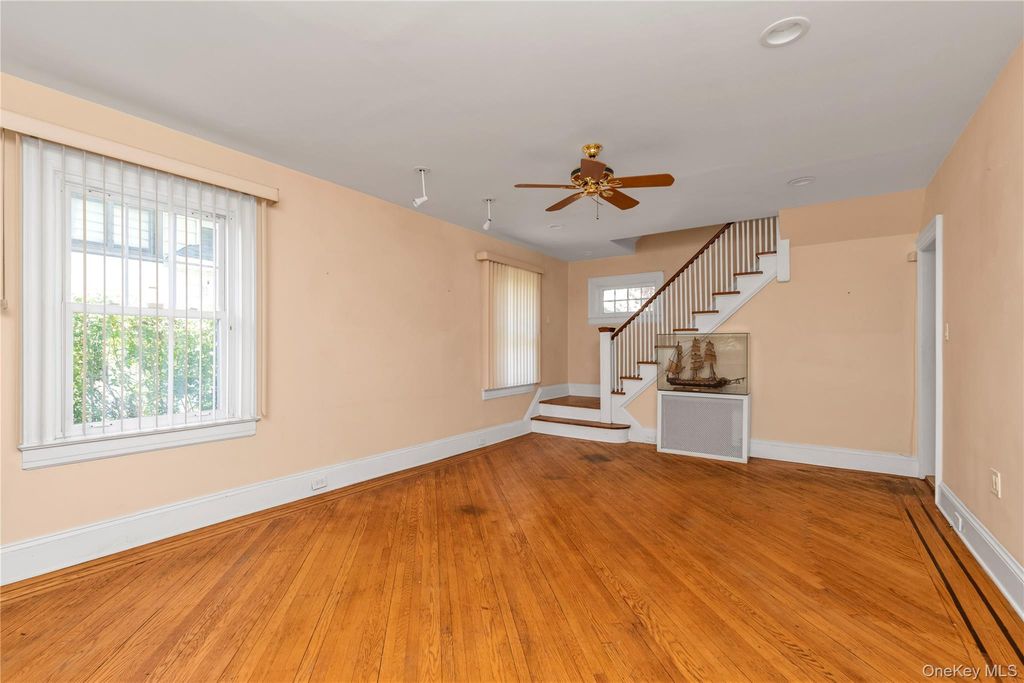 63 Oak Street, Lynbrook, NY 11563 — photo 3