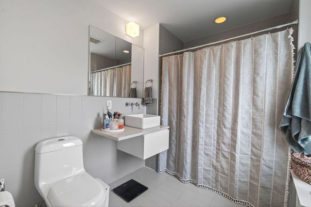 141 Dorchester Ave 1005, Boston, MA 02127