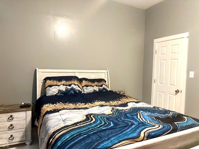206 Whitlock Avenue, Crawfordsville, IN 47933