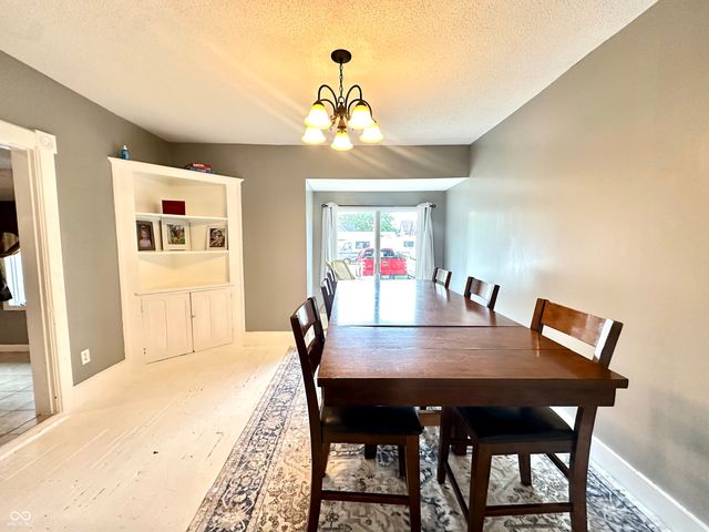 206 Whitlock Avenue, Crawfordsville, IN 47933