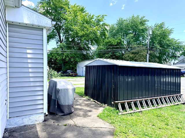 206 Whitlock Avenue, Crawfordsville, IN 47933