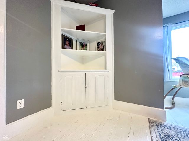 206 Whitlock Avenue, Crawfordsville, IN 47933