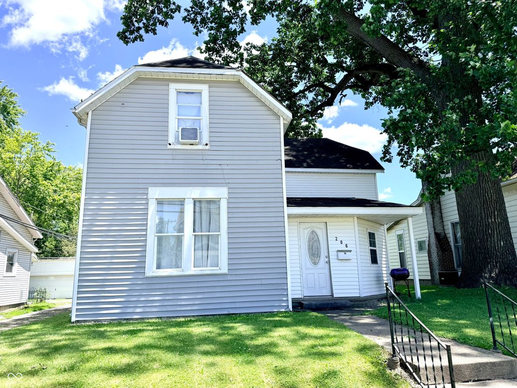 206 Whitlock Avenue, Crawfordsville, IN 47933