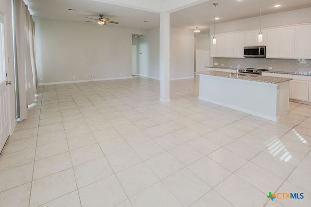 632 Ridgemeadow Drive, New Braunfels, TX 78130