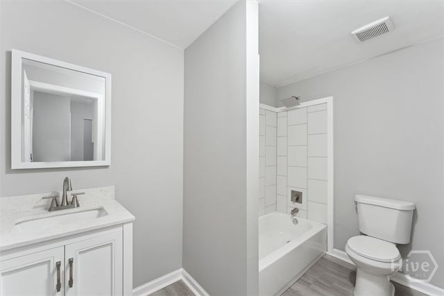 810 W 38th Street 816, Savannah, GA 31415