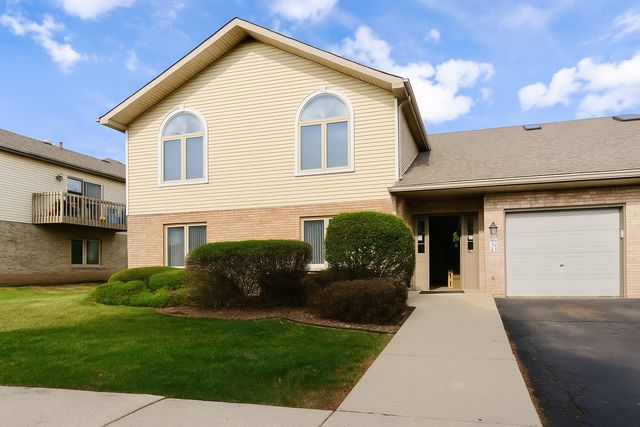 174 Barbara Jean Lane 1, Joliet, IL 60436